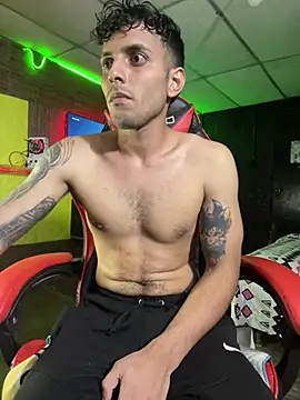 Snapshot of JustynAle2025 chatting on 15, 1, 2026 JustynAle2025 online show from 15, 1, 2026