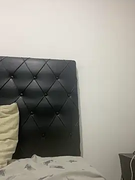 Nini  online show from 10, 3, 2026