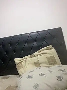 Nini  online show from 1, 4, 2026