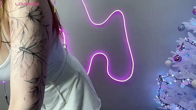 Snapshot of BIG_BOOBS_KARALIN chatting on 22, 12, 2025 BIG BOOBS KARALIN online show from 22, 12, 2025