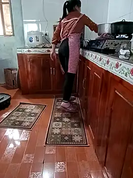 Sweet-Berryy online show from 10, 2, 2026