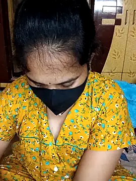 maduri   online show from 3, 2, 2026