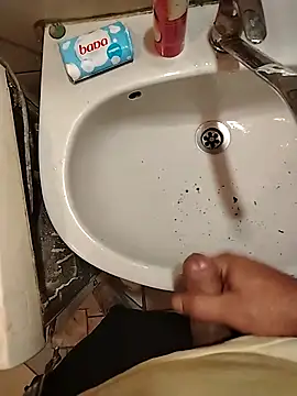 BHugo85269 online show from 9, 4, 2026