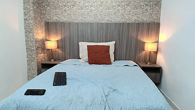 zoe bermudez online show from 15, 1, 2026