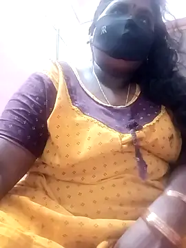 Snapshot of sirisha__9 chatting on 15, 2, 2026 sirisha 9 online show from 15, 2, 2026