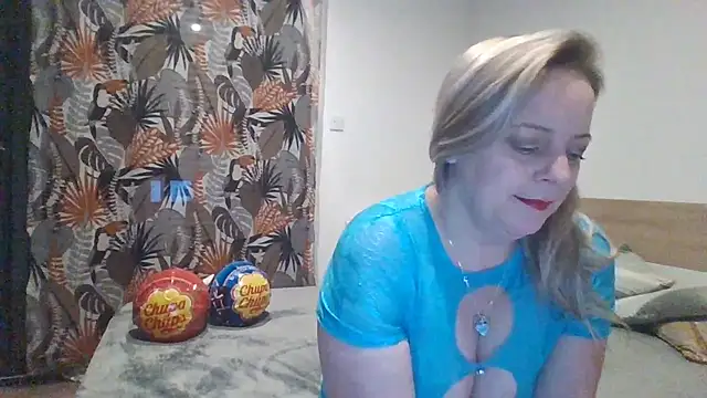 Miss-Chupagirly online show from 18, 1, 2026