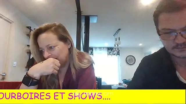 Miss-Chupagirly online show from 2, 2, 2026