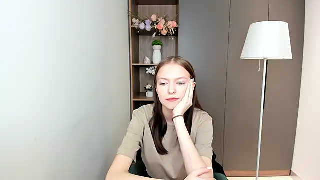 Snapshot of TawnaSeda chatting on 20, 12, 2025 TawnaSeda online show from 20, 12, 2025