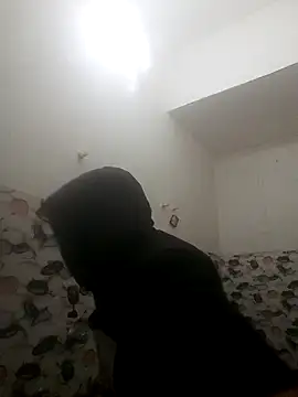 Snapshot of bongtools chatting on 19, 12, 2025 bongtools online show from 19, 12, 2025