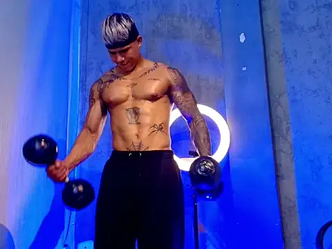 oruz stud online show from 7, 3, 2026