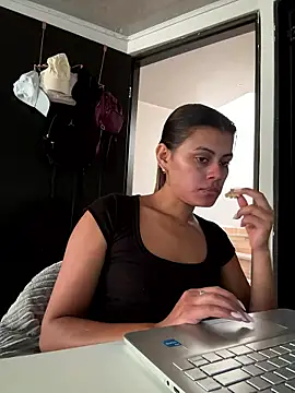 Snapshot of anna-evans09 chatting on 6, 1, 2026 anna-evans09 online show from 6, 1, 2026