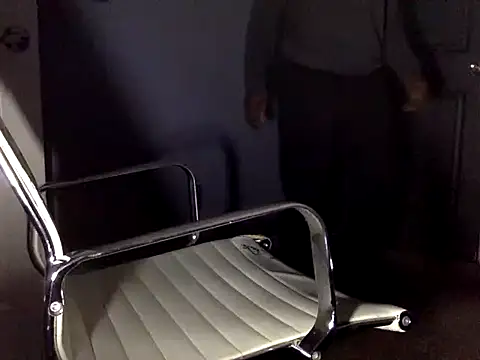 Snapshot of Cantgetenough0069 chatting on 21, 12, 2025 Cantgetenough0069 online show from 21, 12, 2025