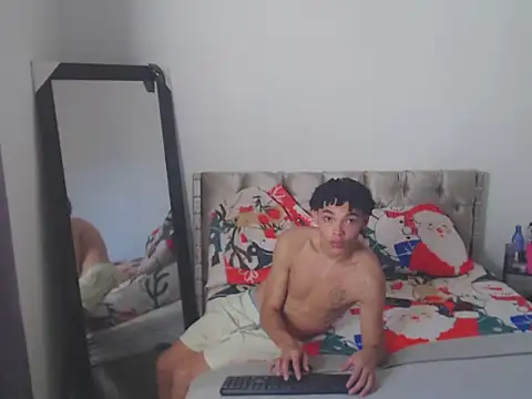 Snapshot of twinkyerk chatting on 22, 12, 2025 twinkyerk online show from 22, 12, 2025