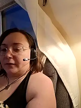 pinkcheetah12 online show from 8, 2, 2026