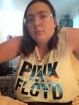 pinkcheetah12 online show from 25, 5, 2026