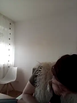 Snapshot of -Covid-19 chatting on 21, 12, 2025 -Covid-19 online show from 21, 12, 2025