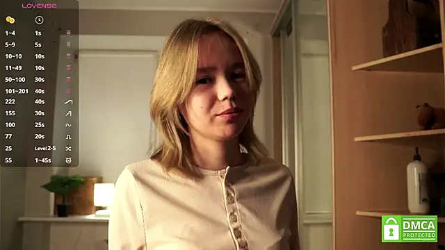 Snapshot of DollyAmrine chatting on 19, 12, 2025 DollyAmrine online show from 19, 12, 2025