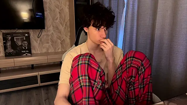 Snapshot of Eddy_Blare chatting on 22, 12, 2025 Eddy Blare online show from 22, 12, 2025