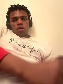 Snapshot of davebigjunk12 chatting on 19, 12, 2025 davebigjunk12 online show from 19, 12, 2025