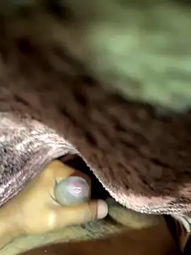 Snapshot of Horny__daddy0 chatting on 21, 12, 2025 Horny daddy0 online show from 21, 12, 2025