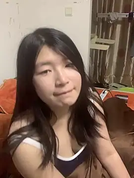 Snapshot of Luozhiqi520 chatting on 19, 12, 2025 Luozhiqi520 online show from 19, 12, 2025