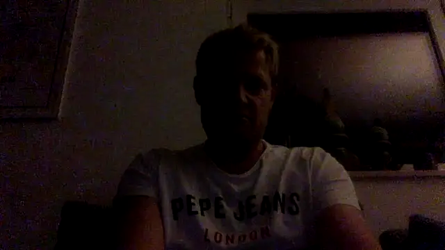 Snapshot of tomte6 chatting on 19, 12, 2025 tomte6 online show from 19, 12, 2025