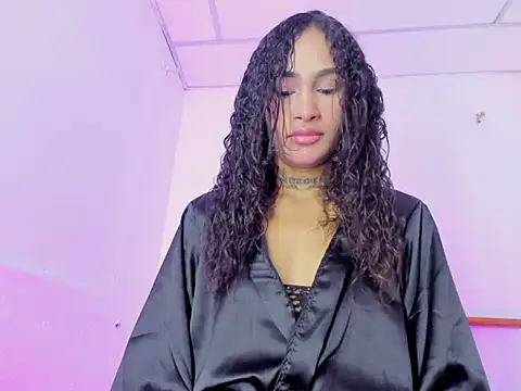 Snapshot of lyanablucs1 chatting on 20, 12, 2025 lyanablucs1 online show from 20, 12, 2025