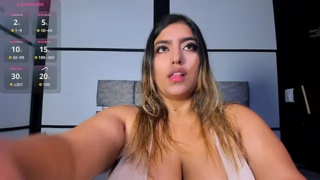 AmbarBrownn  online show from 24, 2, 2026