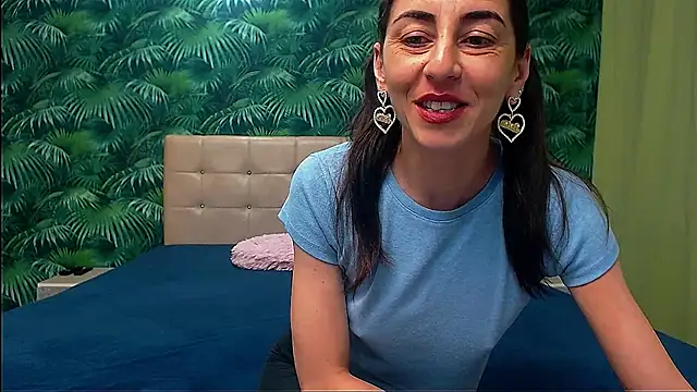 Snapshot of Stella_John chatting on 4, 2, 2025 Stella John online show from 4, 2, 2025