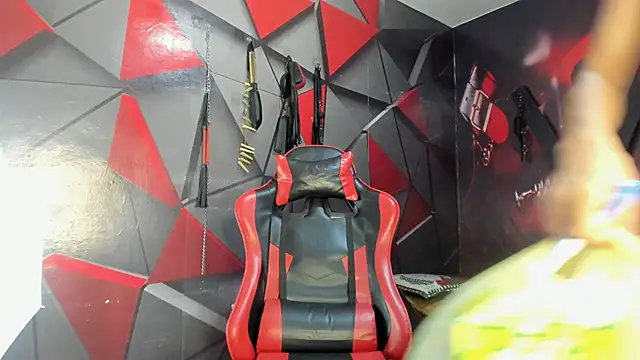 Snapshot of Victor_LatinBoy chatting on 8, 2, 2026 Victor LatinBoy online show from 8, 2, 2026