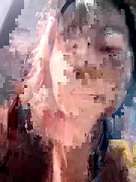 Snapshot of boiboi001 chatting on 20, 12, 2025 boiboi001 online show from 20, 12, 2025