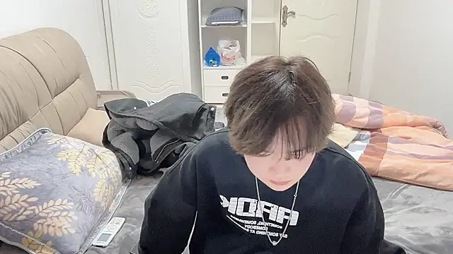 Snapshot of junnan001 chatting on 20, 12, 2025 junnan001 online show from 20, 12, 2025