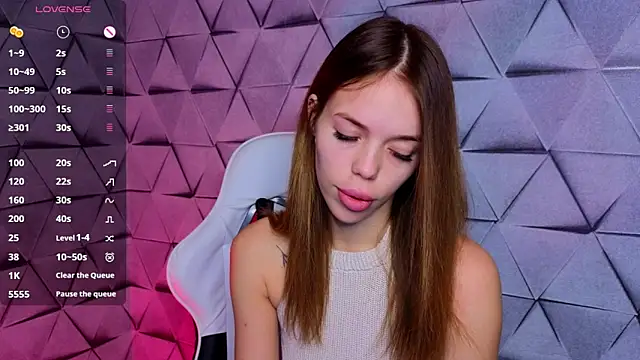 Snapshot of SofieSien chatting on 22, 12, 2025 SofieSien online show from 22, 12, 2025