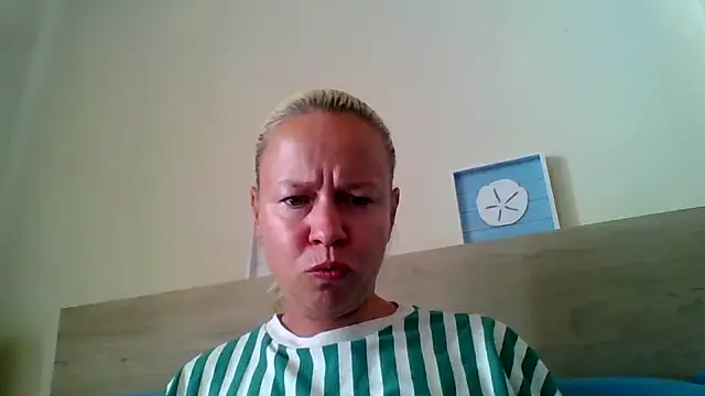 jennyblondeuk online show from 10, 5, 2026