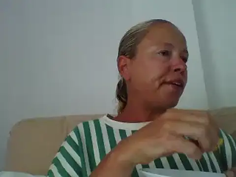 Snapshot of jennyblondeuk chatting on 13, 6, 2026 jennyblondeuk online show from 13, 6, 2026