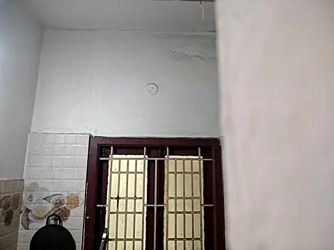 Snapshot of Tamilwifelove chatting on 21, 12, 2025 Tamilwifelove online show from 21, 12, 2025