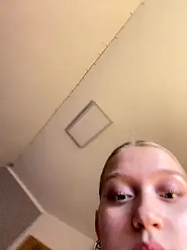 Snapshot of EmmiPemmi chatting on 21, 12, 2025 EmmiPemmi online show from 21, 12, 2025