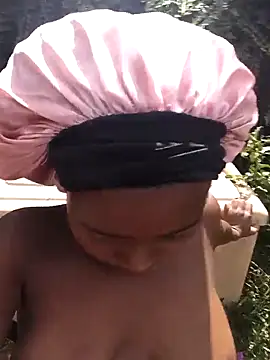 ShyNaughtyBabe online show from 9, 4, 2026