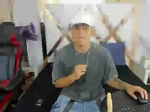 Snapshot of ThomasThund chatting on 6, 1, 2026 ThomasThund online show from 6, 1, 2026