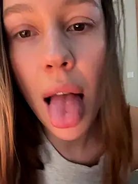 Snapshot of Ann_web chatting on 21, 12, 2025 Ann web online show from 21, 12, 2025