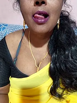 Snapshot of siri_tamiltelugu chatting on 5, 2, 2026 siri tamiltelugu online show from 5, 2, 2026