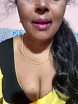 Snapshot of siri_tamiltelugu chatting on 5, 3, 2026 siri tamiltelugu online show from 5, 3, 2026