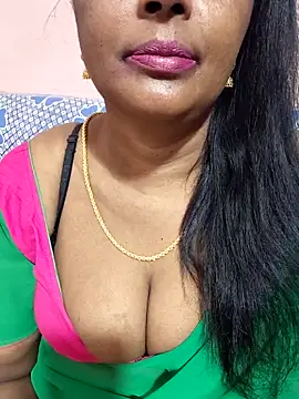 Snapshot of siri_tamiltelugu chatting on 17, 3, 2026 siri tamiltelugu online show from 17, 3, 2026
