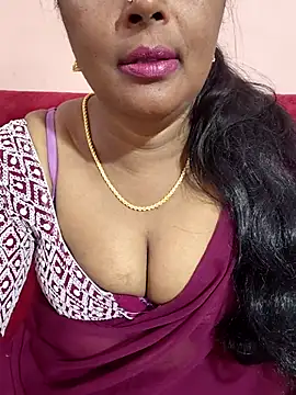 Snapshot of siri_tamiltelugu chatting on 7, 4, 2026 siri tamiltelugu online show from 7, 4, 2026