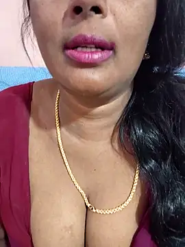 Snapshot of siri_tamiltelugu chatting on 14, 4, 2026 siri tamiltelugu online show from 14, 4, 2026