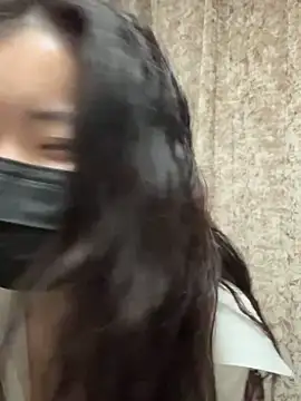 Snapshot of Rabbit-68 chatting on 22, 12, 2025 Rabbit-68 online show from 22, 12, 2025