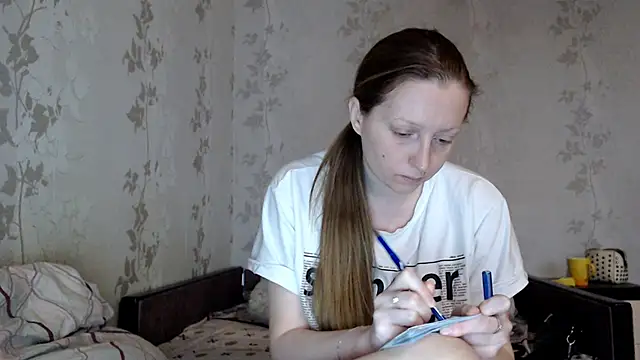 CrystallAngel online show from 10, 5, 2026