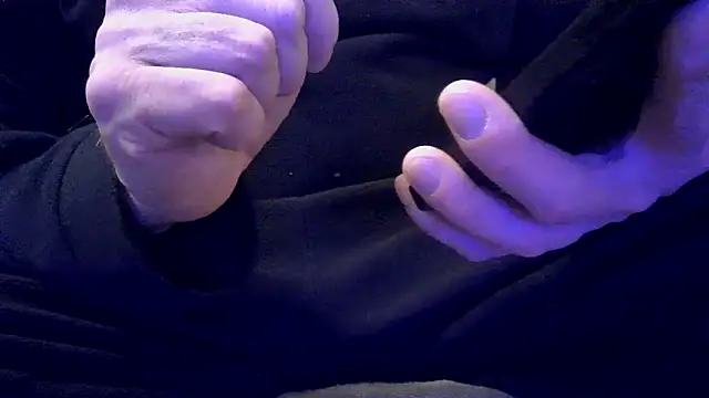 Snapshot of pipino76 chatting on 21, 12, 2025 pipino76 online show from 21, 12, 2025