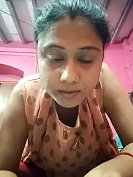 Snapshot of Hooghlypinkivabi chatting on 2, 2, 2026 Hooghlypinkivabi online show from 2, 2, 2026