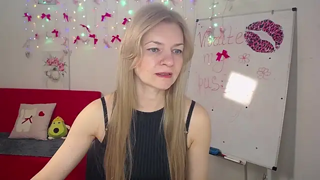 Snapshot of MelissaTyler chatting on 3, 5, 2026 MelissaTyler online show from 3, 5, 2026